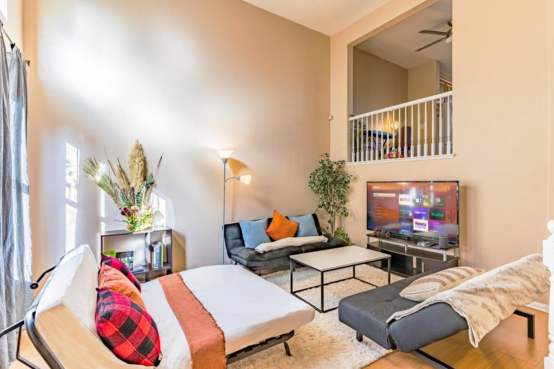 Hébergement de vacances Entire Private 3-bedroom Townhouse With Garage Parking Near San Diego Gaslamp