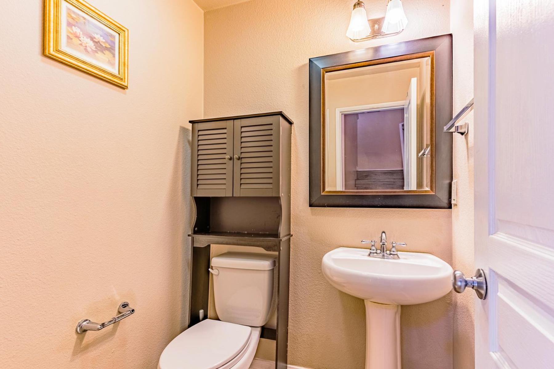 Entire Private 3-bedroom Townhouse With Garage Parking Near San Diego Gaslamp *