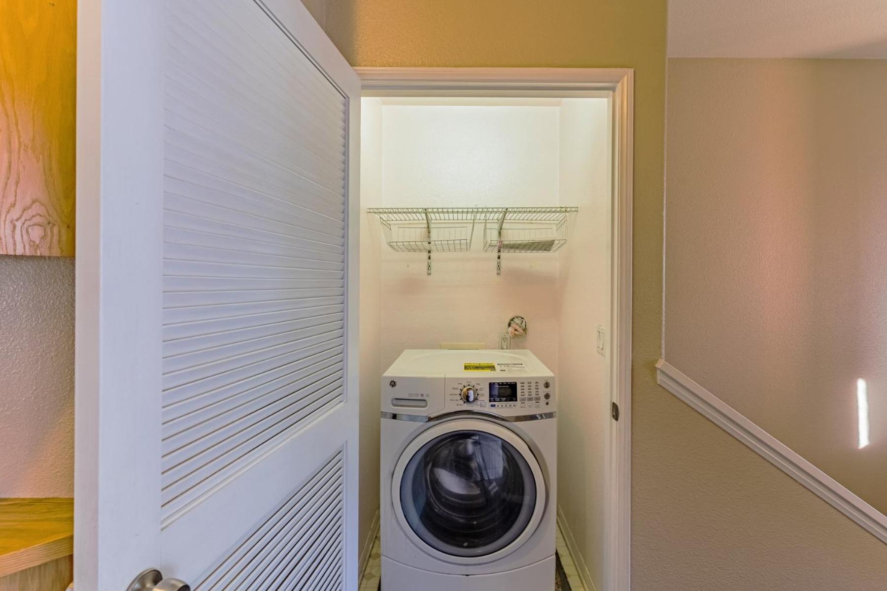 Entire Private 3-bedroom Townhouse With Garage Parking Near San Diego Gaslamp Hébergement de vacances National City